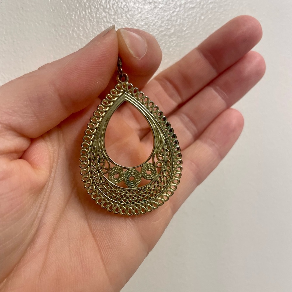 Gold plated beautiful earrings